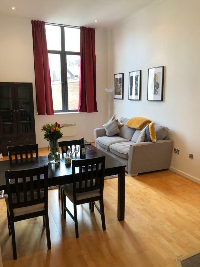 Stylish City Centre Apartment Cardiff Esterno foto